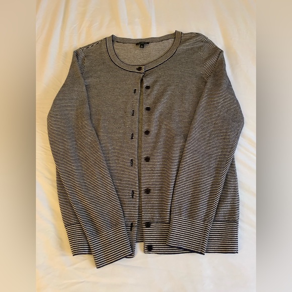 Small Petite Cardigan - Picture 3 of 5